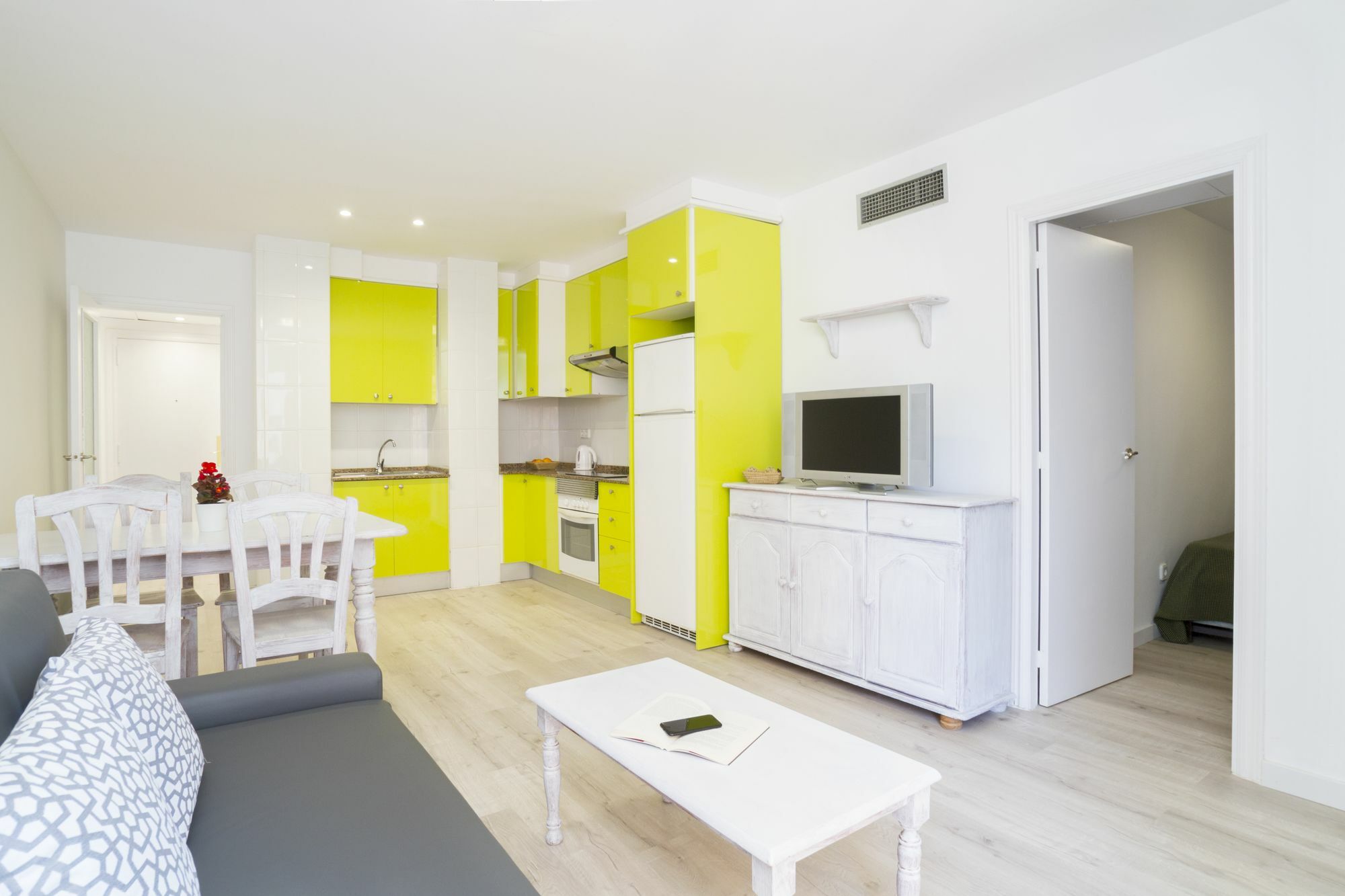 Apartamentos Intersalou Priorat Exteriör bild